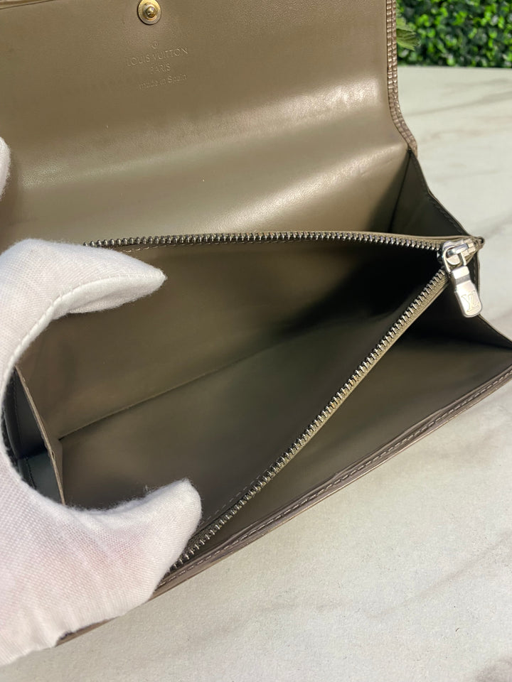 Louis Vuitton Mocha Epi Leather Long Wallet (8747)
