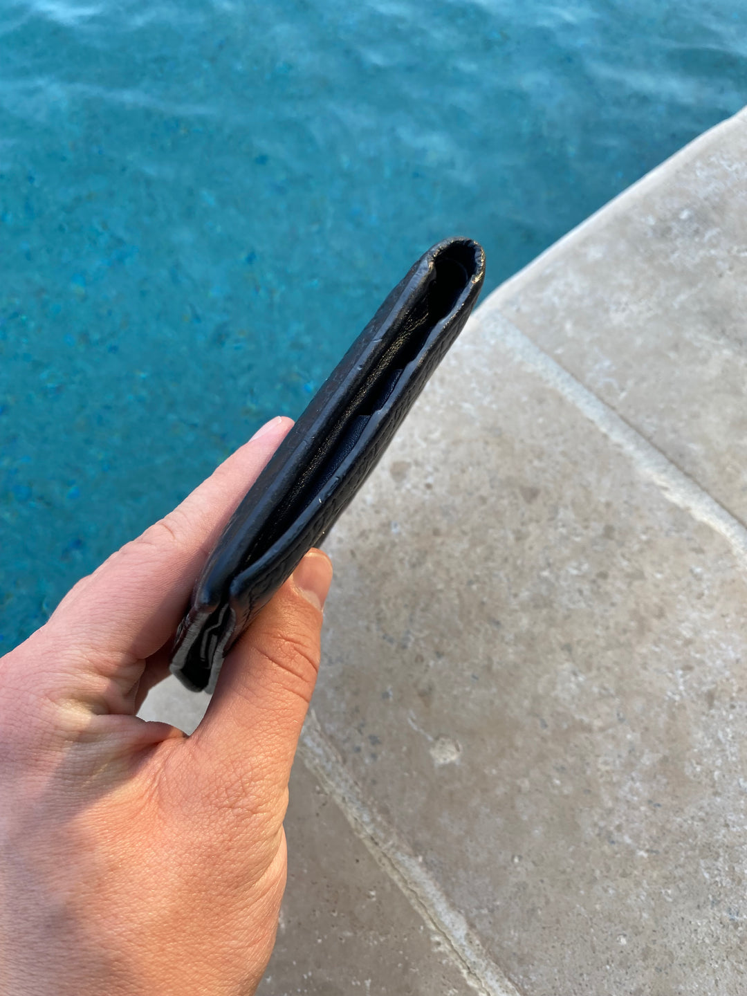 Gucci Black Micro Guccissima Billfold Wallet (9904)