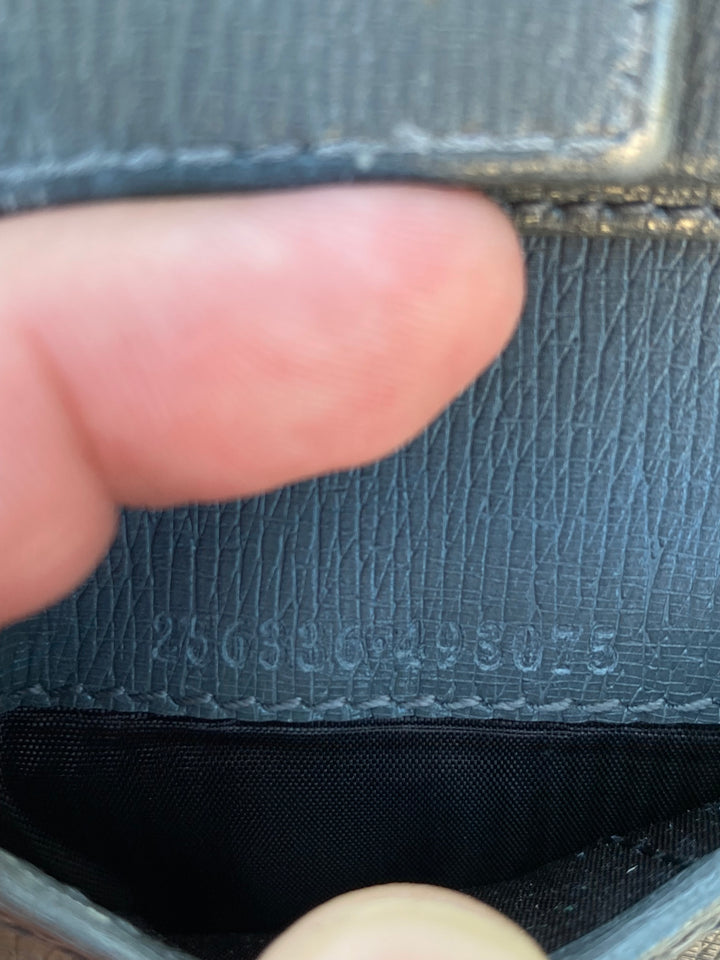 Gucci Grey Leather Billfold Wallet (3697)