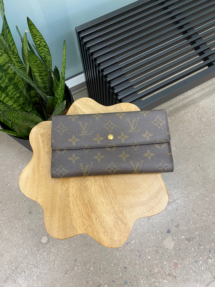 Louis Vuitton Monogram International Long Wallet (3297)