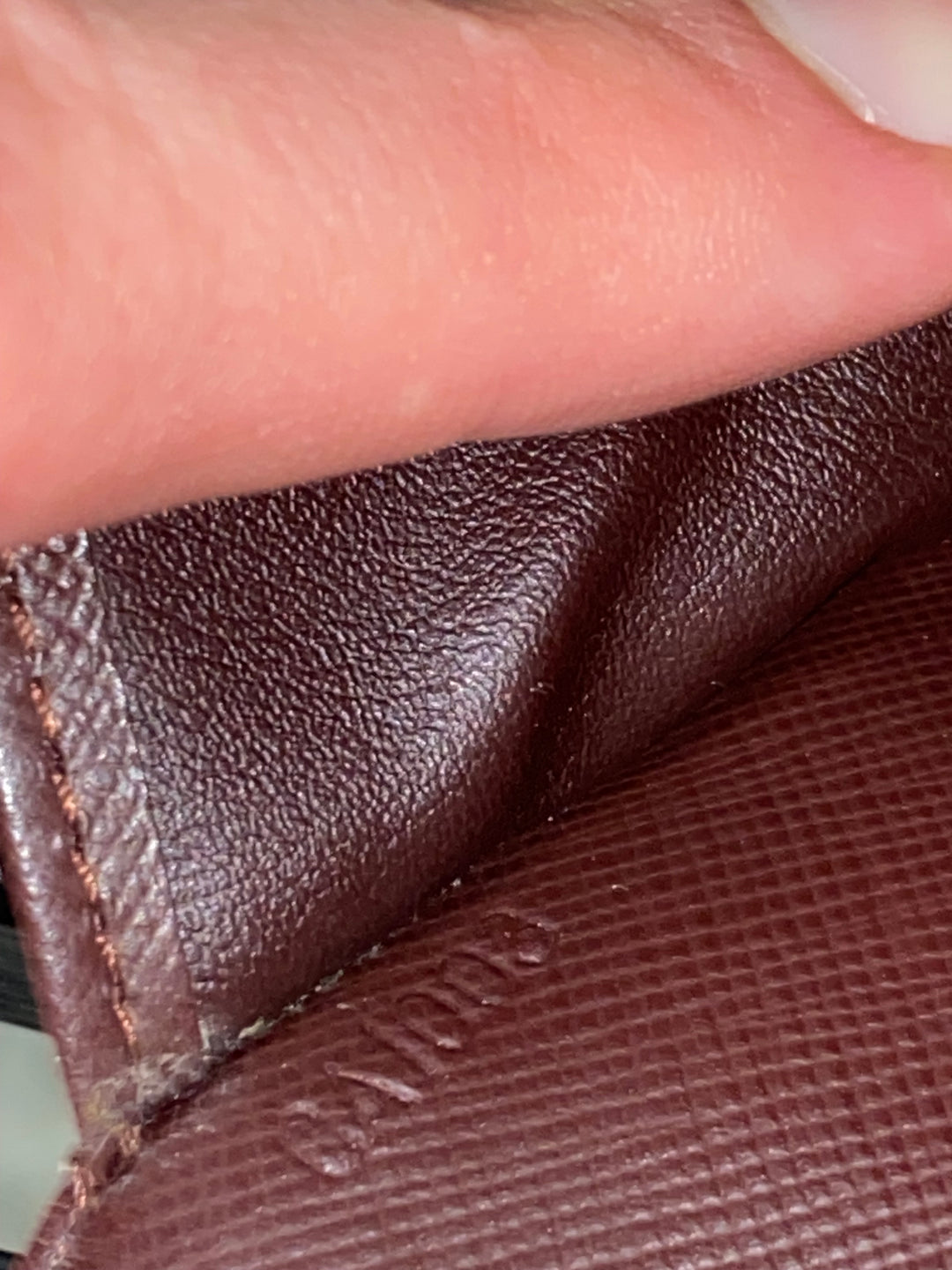 Lousi Vuitton Red Mini Lin International Long Wallet (4949)