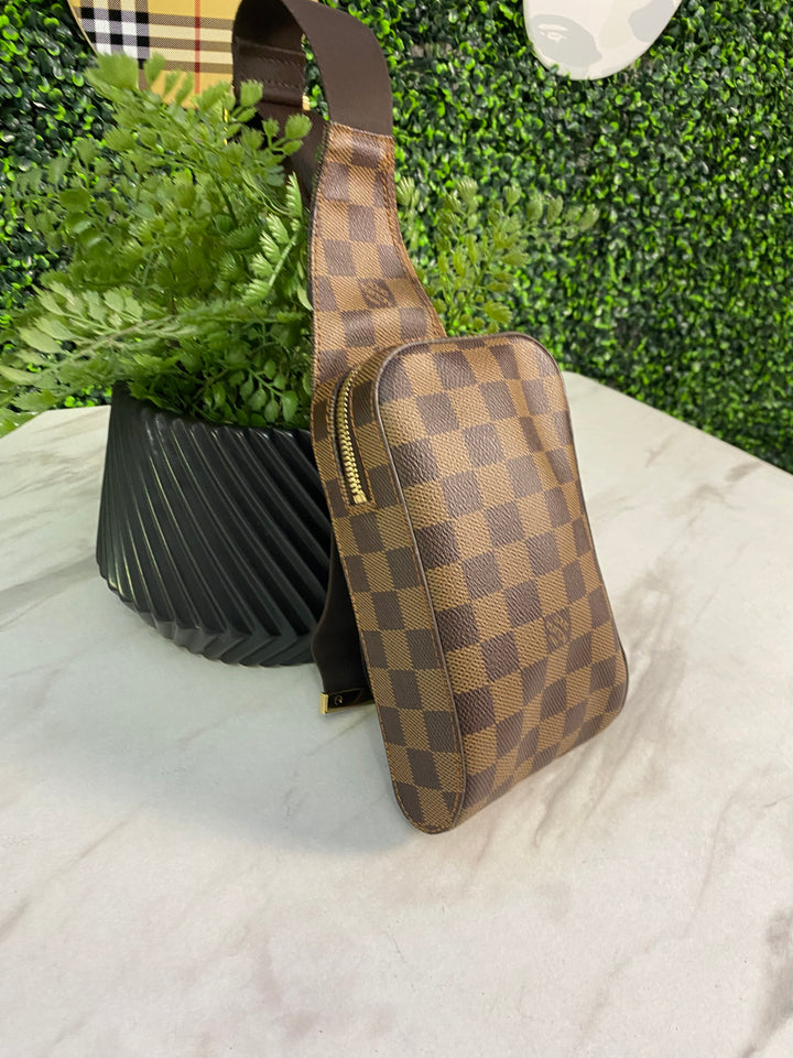 Louis Vuitton Damier Ebene Geronimos Sling (2378)