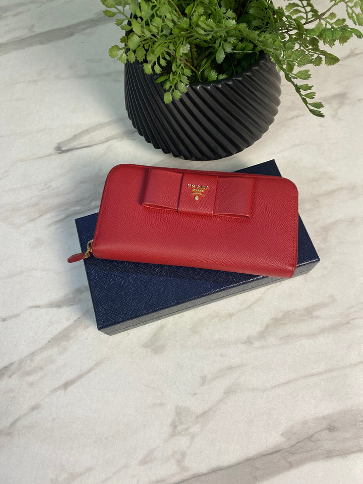 Prada Red Saffiano Bow Zippy Wallet (0958)