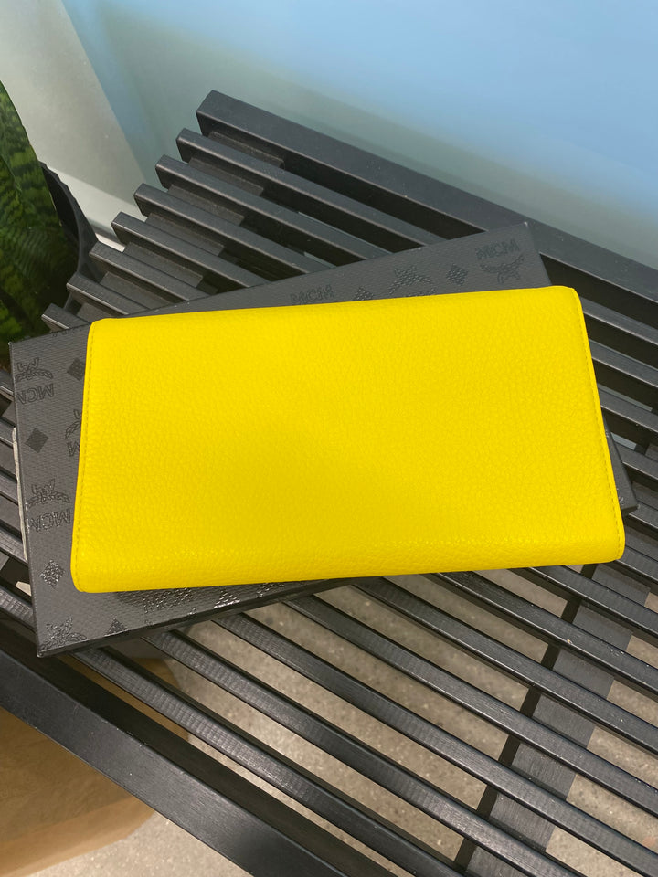 MCM Yellow Leather Jewelry Holder (1111)