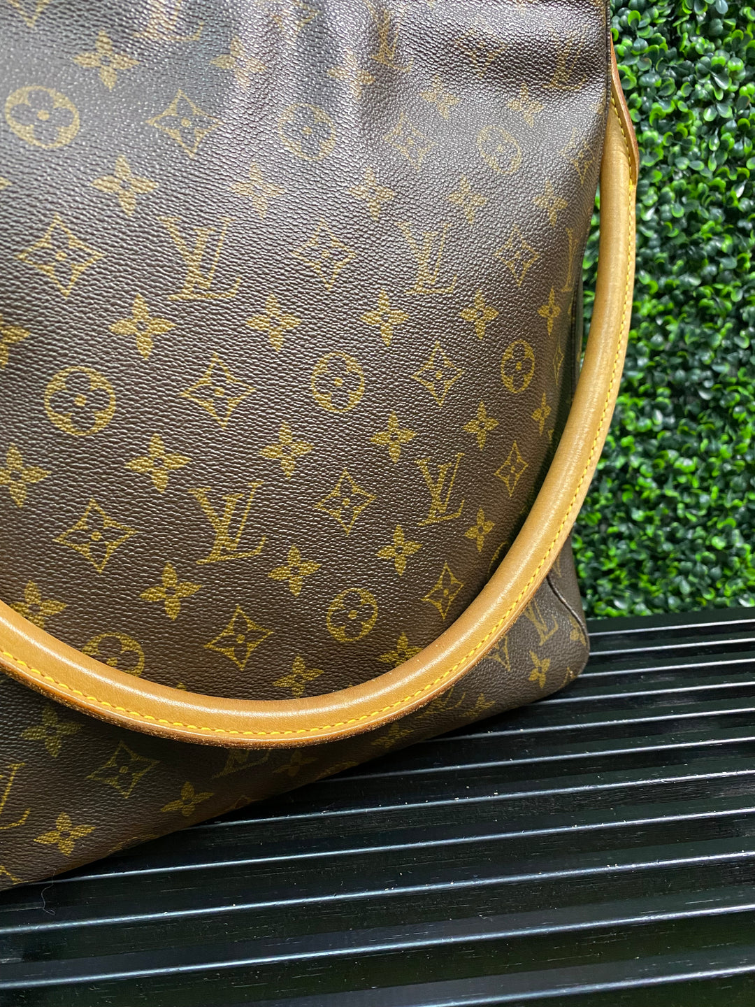 Louis Vuitton Monogram Looping GM (357)