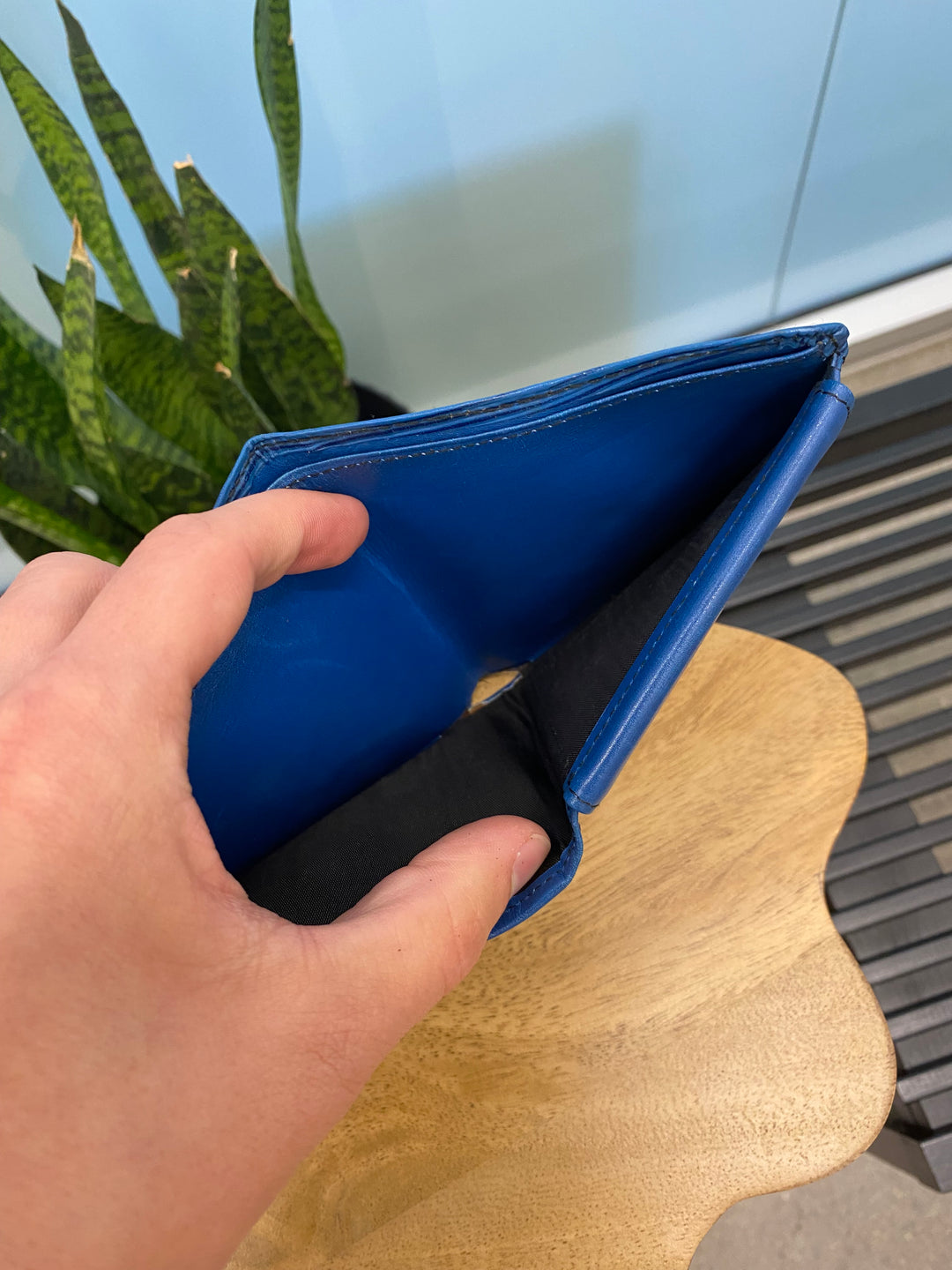 Louis Vuitton Blue Epi Billfold Wallet (2918)