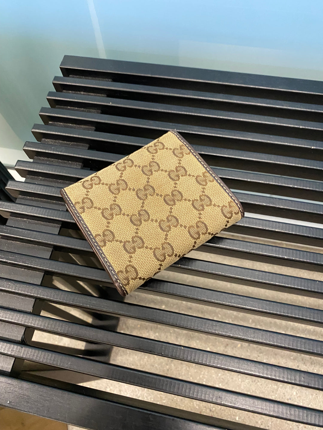 Gucci GG Canvas Compact Wallet (2745)