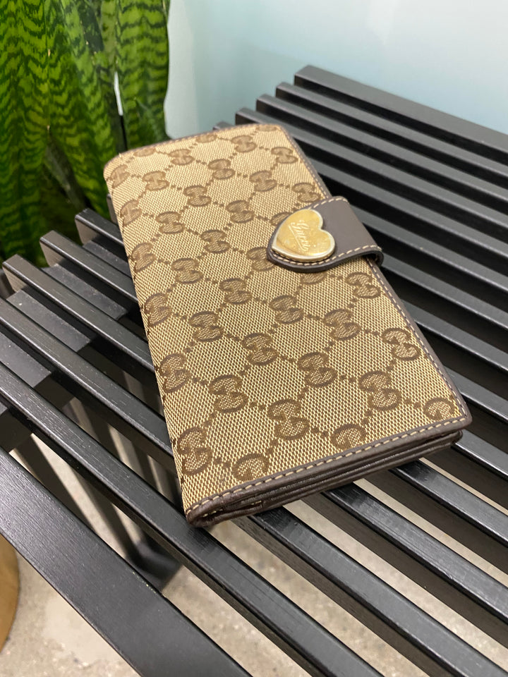 Gucci GG Canvas Heart Long Wallet (7583)