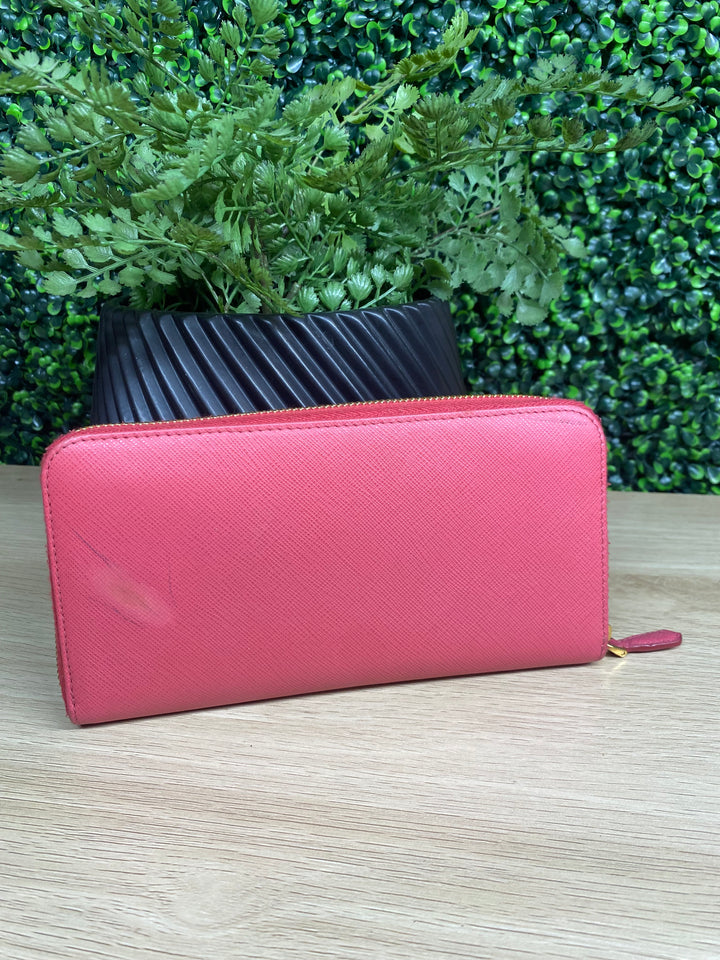 Prada Pink Saffiano Bow Zippy Wallet (4076)
