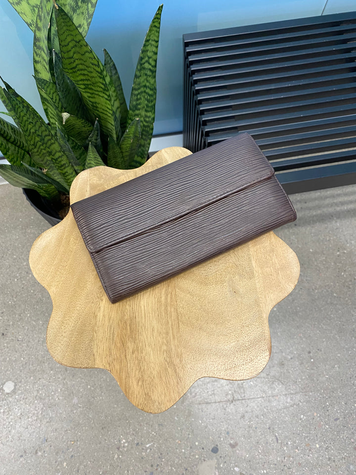 Louis Vuitton Brown Epi Sarah Long Wallet (7578)