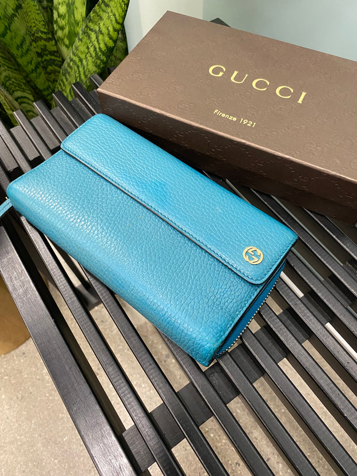 Gucci Turquoise Leather Long Wallet (1832)