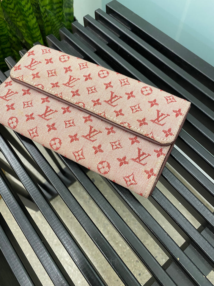 Lousi Vuitton Red Mini Lin International Long Wallet (4949)