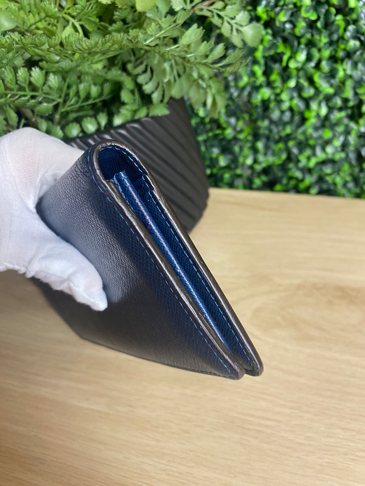 Louis Vuitton Navy Taiga Leather Brazza Wallet (2426)