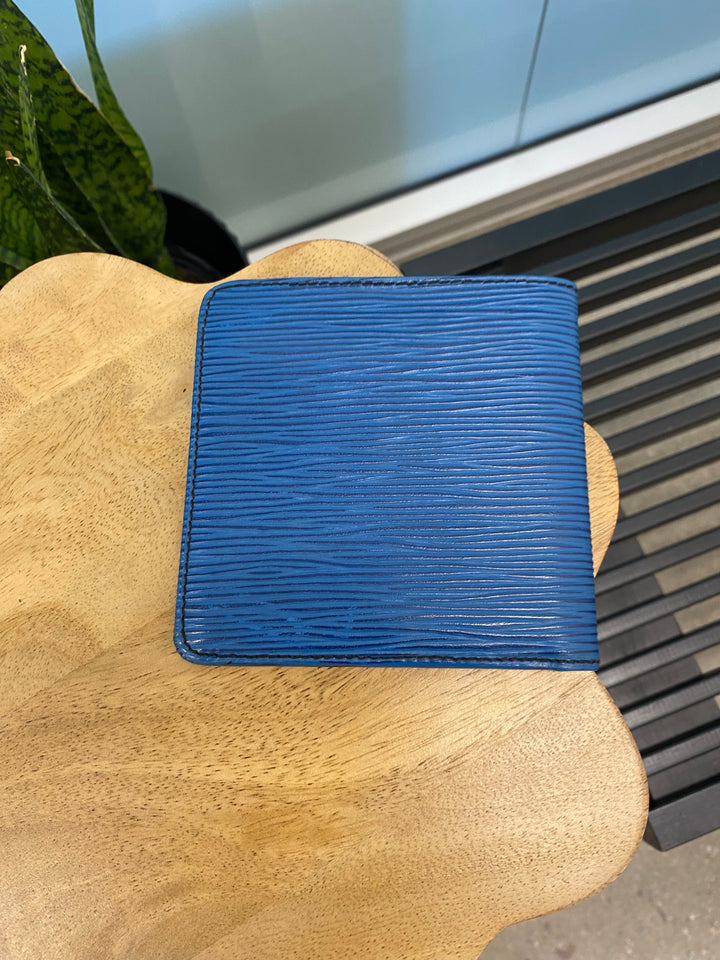 Louis Vuitton Blue Epi Billfold Wallet (2918)