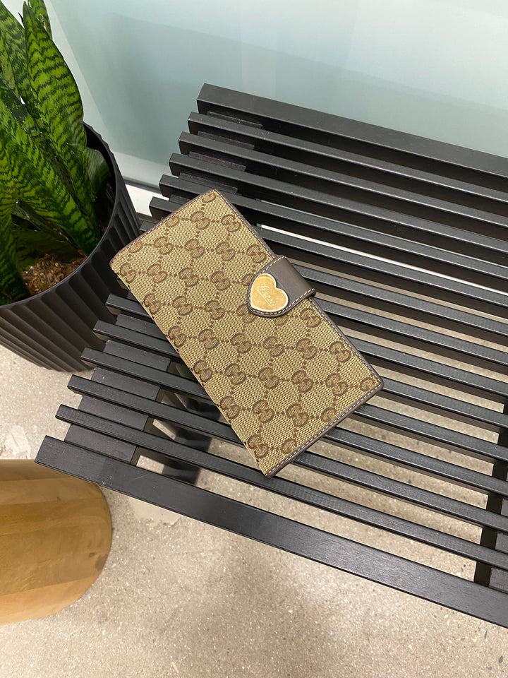 Gucci GG Canvas Heart Long Wallet (7583)
